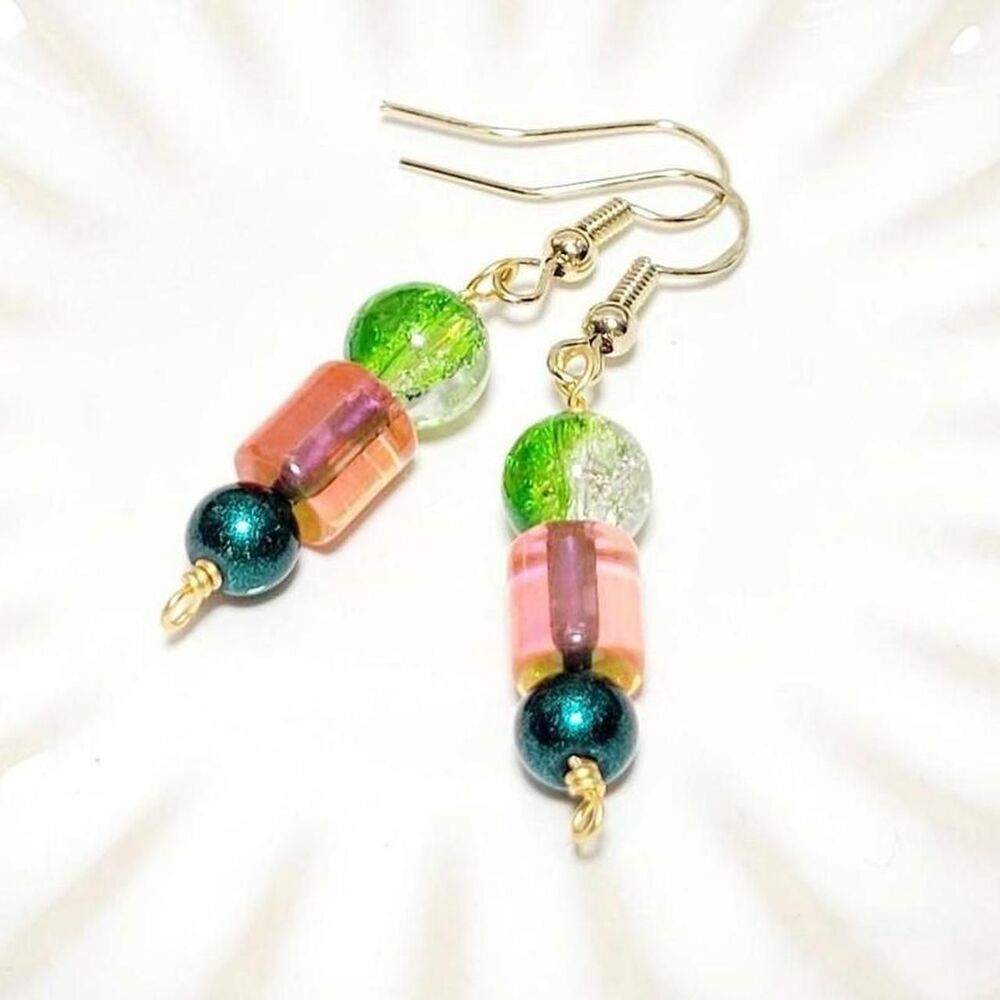 Green Glass Gold plated Hooks Hidden Meaning earrings Throwback Kid Unique 648■